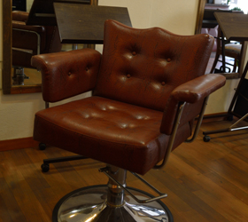 吉祥寺ヘアサロン椅子